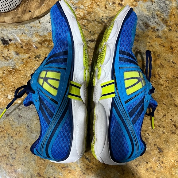 Brooks Pure Connect size 8 - Picture 7 of 9